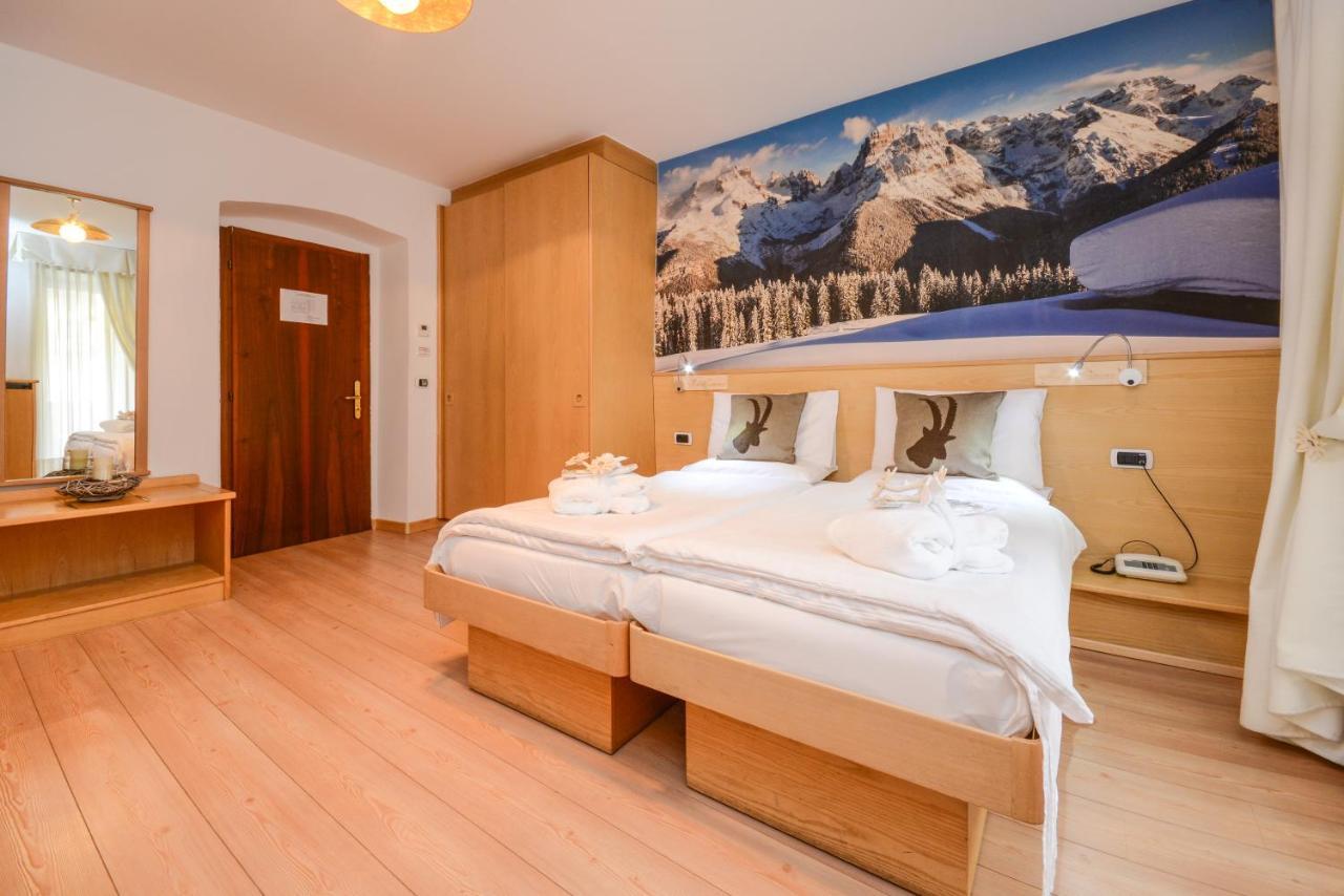 Hotel Corona Pinzolo Exterior photo