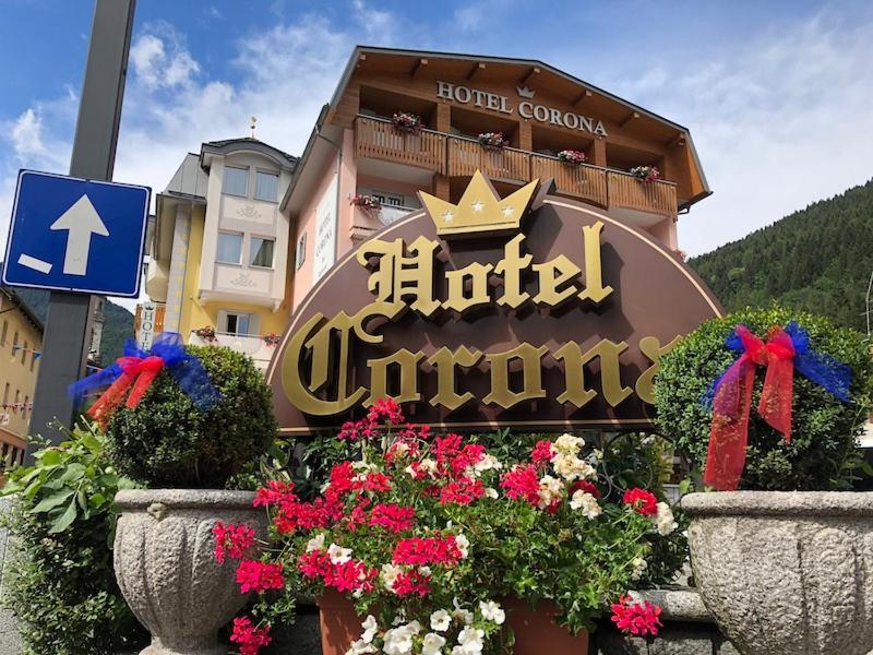 Hotel Corona Pinzolo Exterior photo