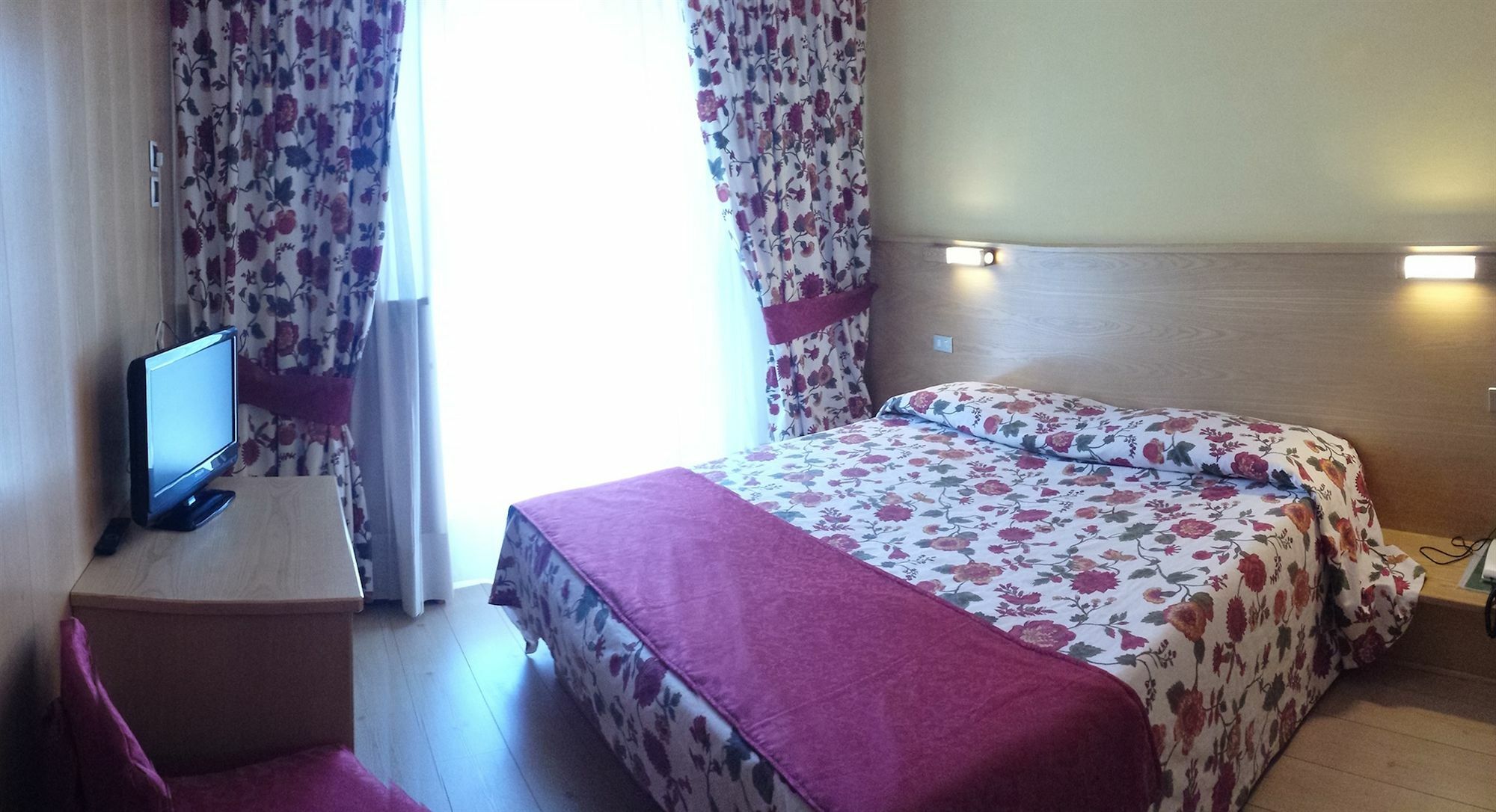 Hotel Corona Pinzolo Exterior photo