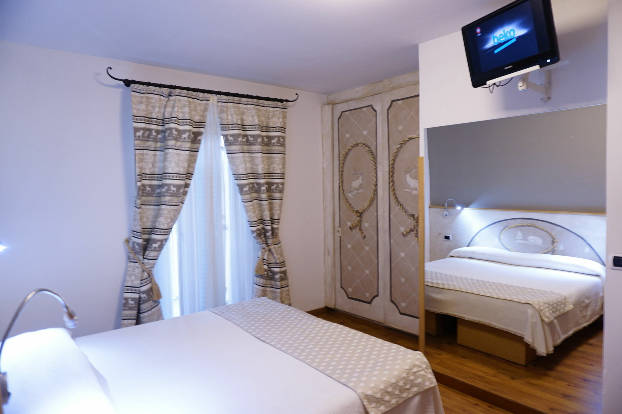 Hotel Corona Pinzolo Exterior photo